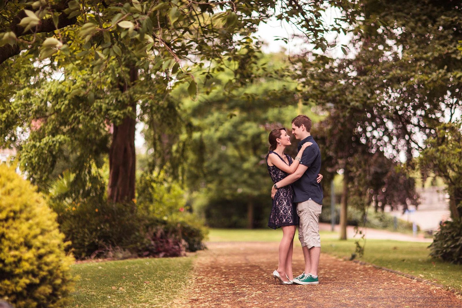 Utilising the setting of Victoria Park in Stafford for a relaxed engagement portrait session with Lichfield Reportage Wedding Photographer Stuart James